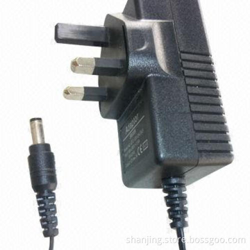 Three Pins UK Version Plug 12V/1.5A/18W Switching DC Adapter for Alarm System and CCTV Cameras